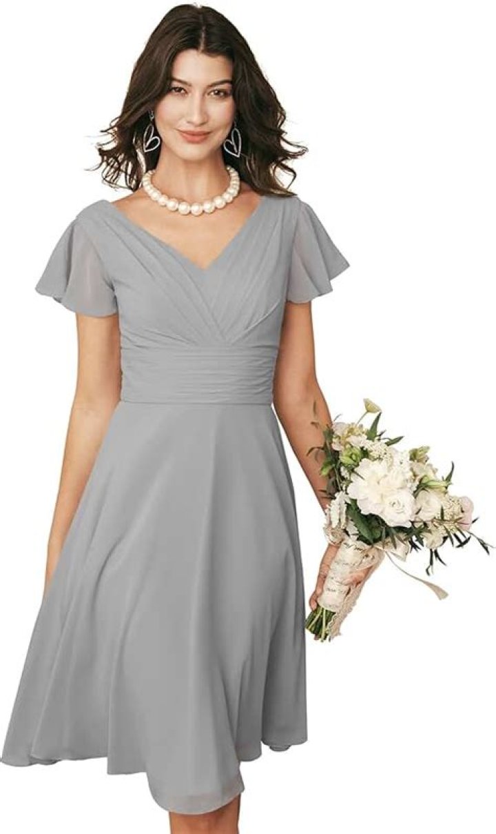 The 6 Best Petite Dresses For Wedding Guests On Amazon
