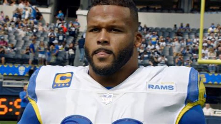 Aaron Donald Net Worth : Fines & Lifestyle