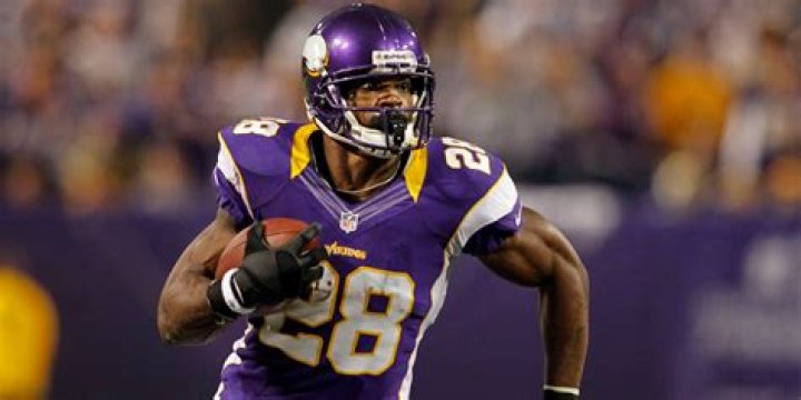 Adrian Peterson - Age, Family, Bio