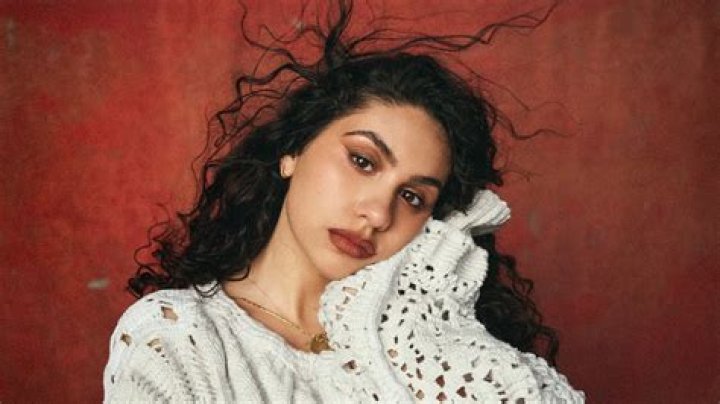 Checkout Latest Alessia Cara News, Photos, Videos, Biography