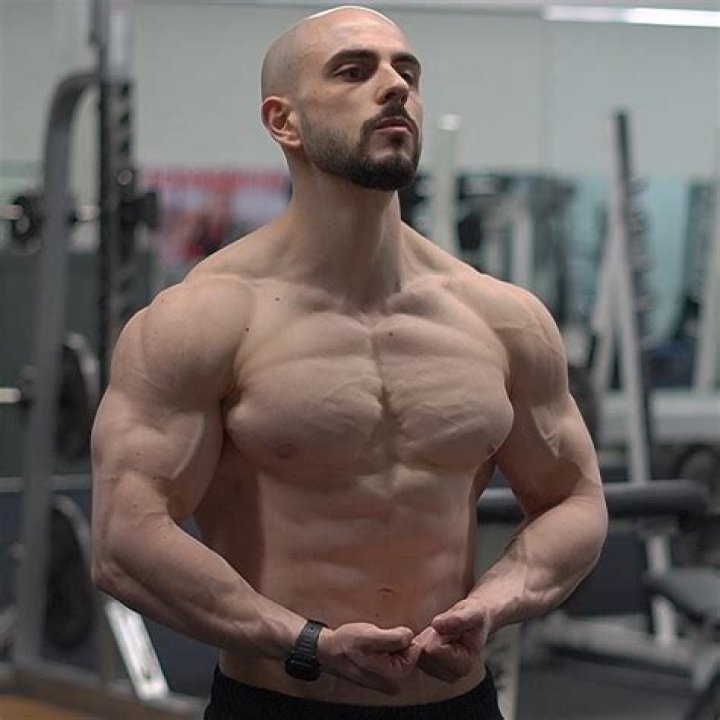 Alexander Leonidas - Trivia, Family, Bio