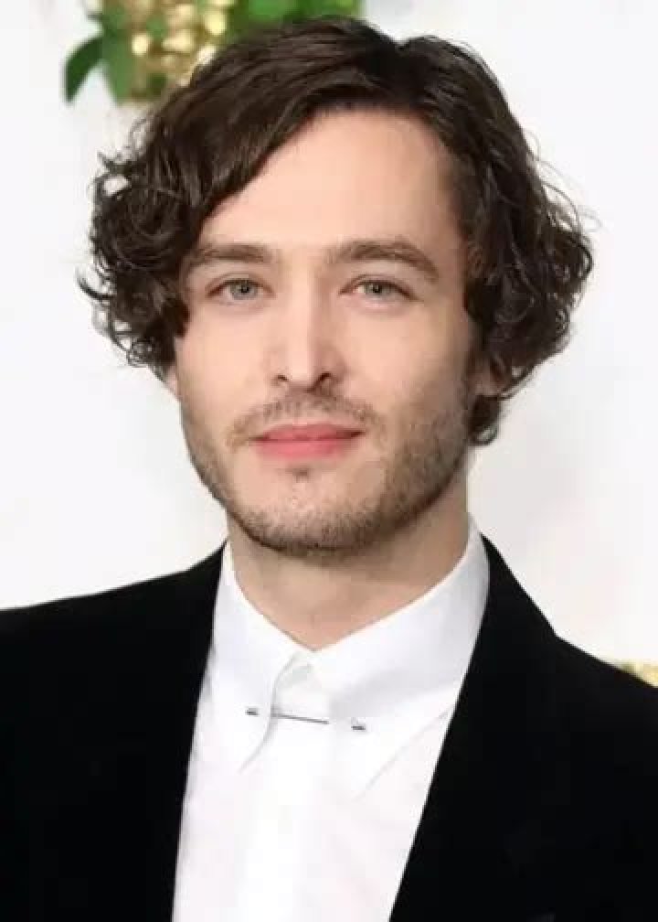 Alexander Vlahos Bio (Wiki) 