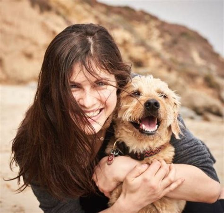 Alexandra Daddario Pets - Celebrity Pets
