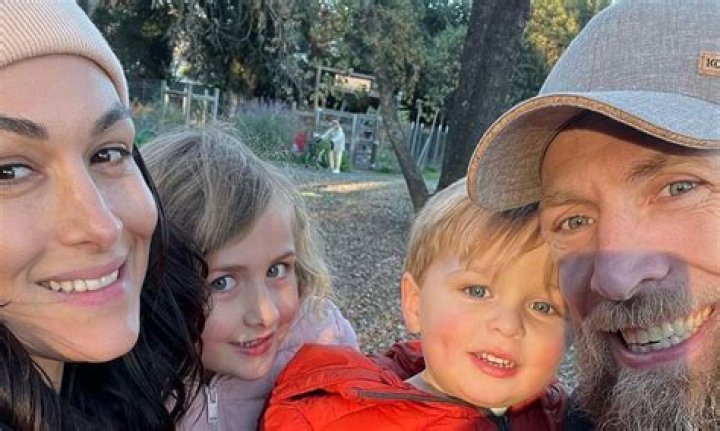 Alison Brie Family: Wife, Children/Kids, Parents, Siblings