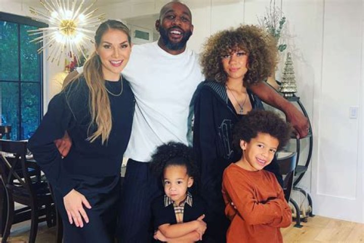 
Allison Holker and Stephen ‘tWitch’ Boss Celebrate Thanksgiving with Their 3 Kids: ‘We Are Grateful’ 