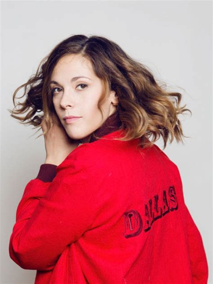 Alysson Paradis - Age, Family, Bio