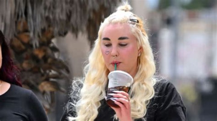 Amanda Bynes Net Worth: Career & Lifestyle