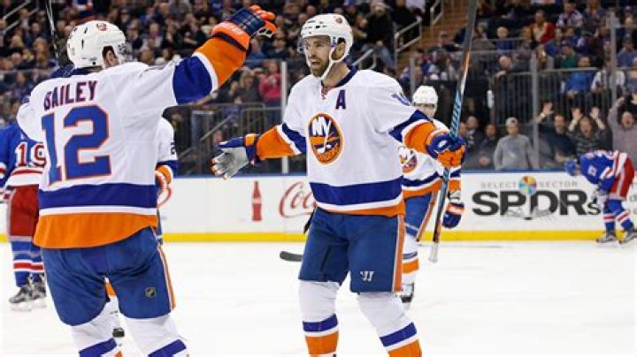 Andrew Ladd Net Worth - Wiki, Age, Weight and Height, Relationships, Family, and More