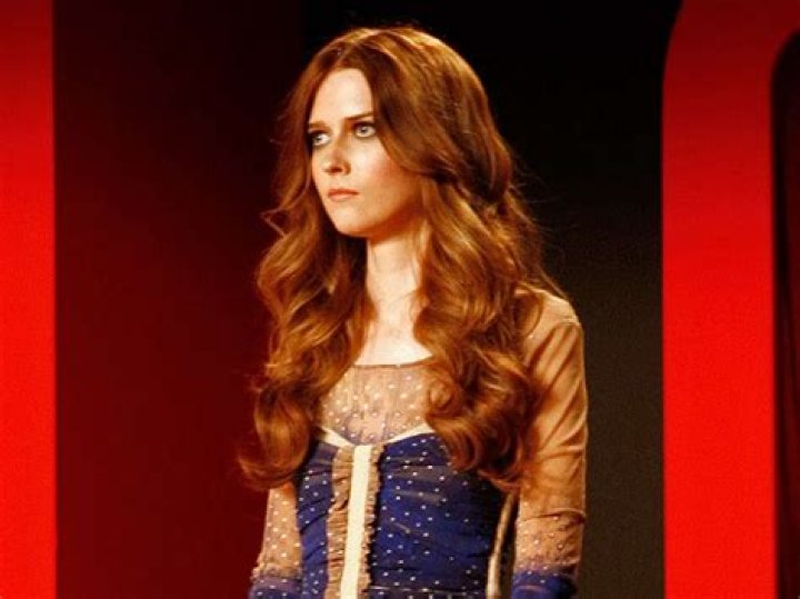 Ann Ward - Age, Family, Bio