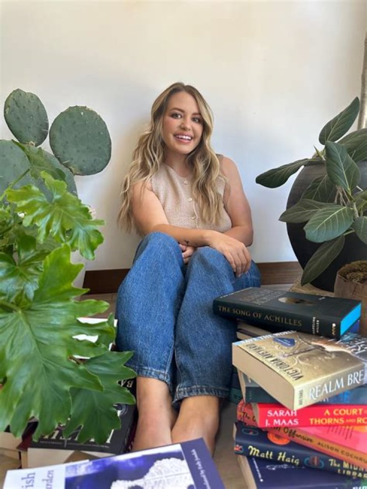 Anna Todd Bio (Wiki) 