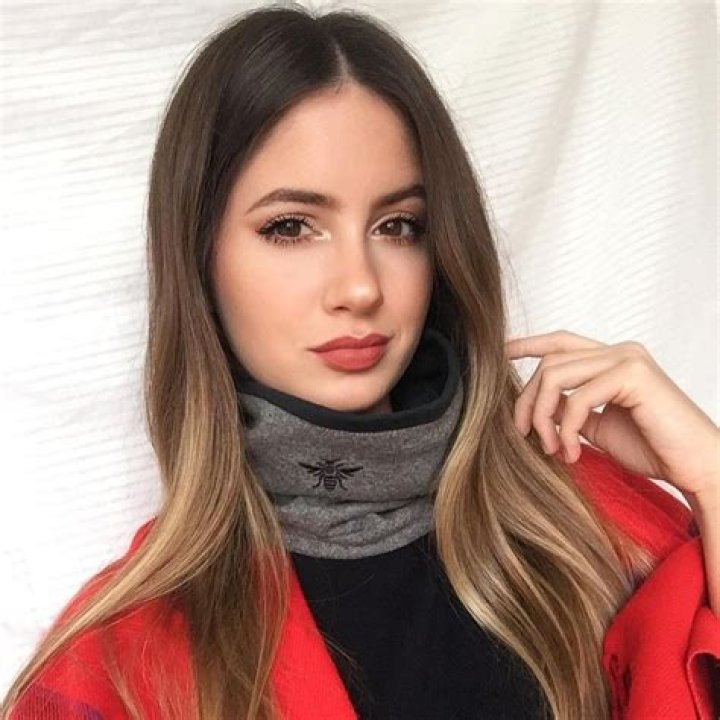 Antonella Carabelli - Age, Family, Bio