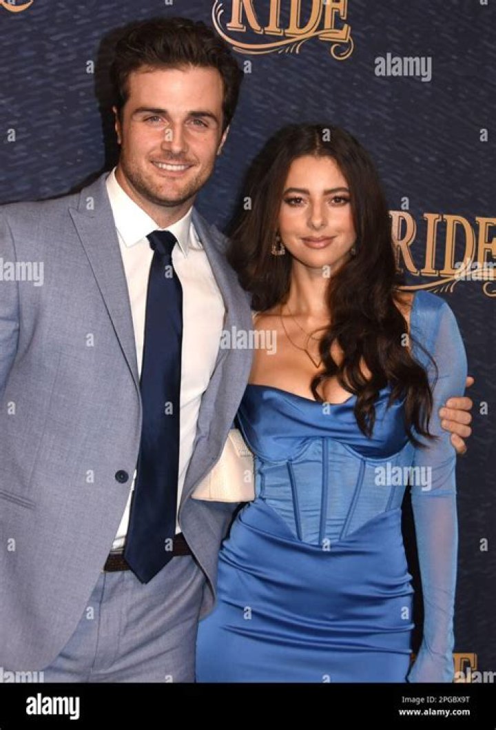 Are Jeanine Mason And Beau Mirchoff Married? Dating Details About The ‘Roswell, New Mexico’ Actress