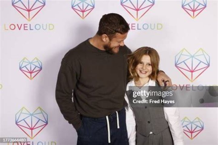 Arrow Reynolds - Age, Family, Bio