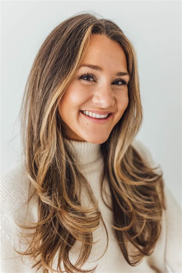 Ashley Hetherington - Age, Family, Bio