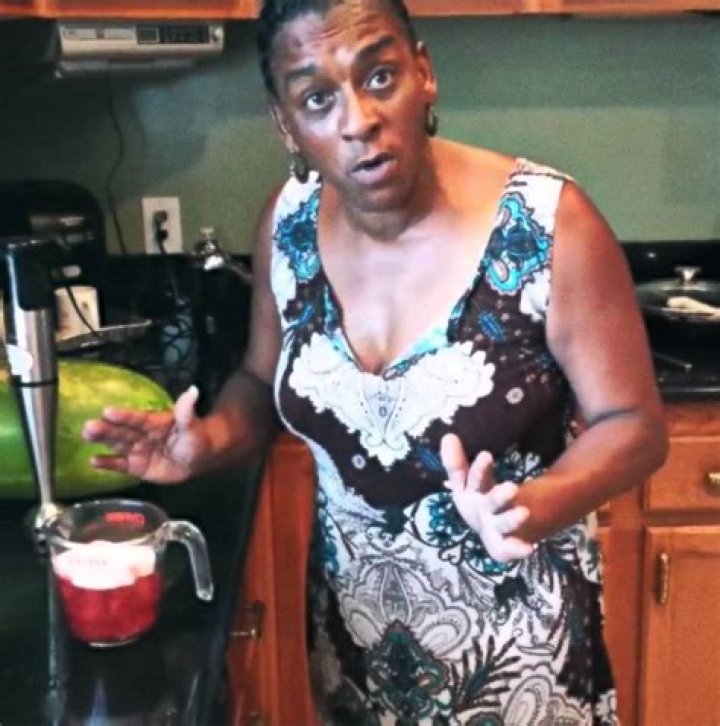Auntie Fee - Trivia, Family, Bio