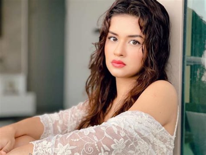Avneet Kaur Net Worth - Wiki, Age, Weight and Height, Relationships, Family, and More