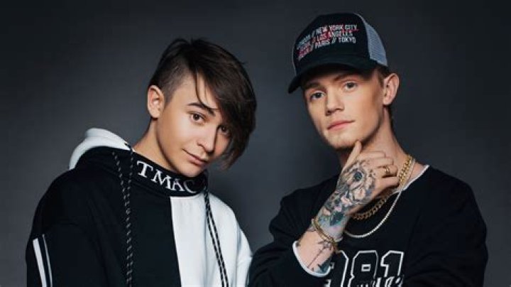 Bars and Melody - Members, Ages, Trivia