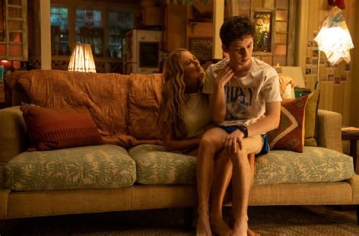 No Hard Feelings and the 9 best raunchy comedies on Netflix right now