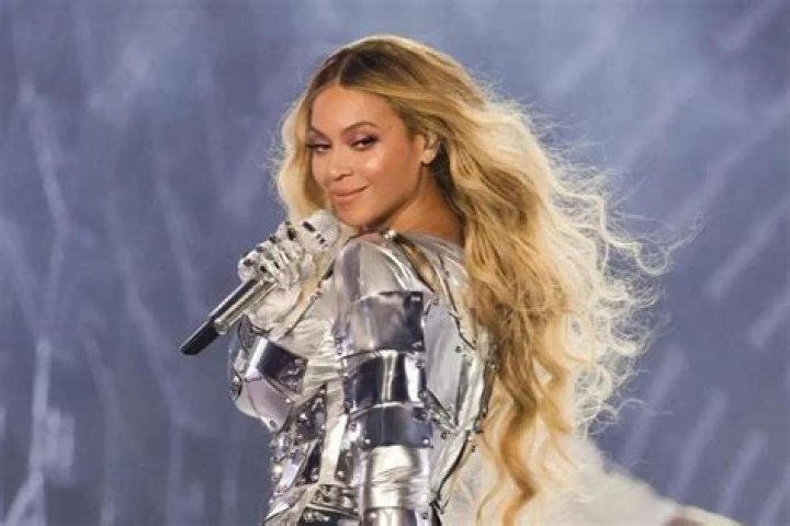 Beyoncé back on the road after adding new songs to set list