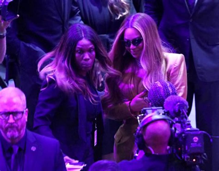 Beyonce forbade photographers from taking her photo at the Kobe memorial