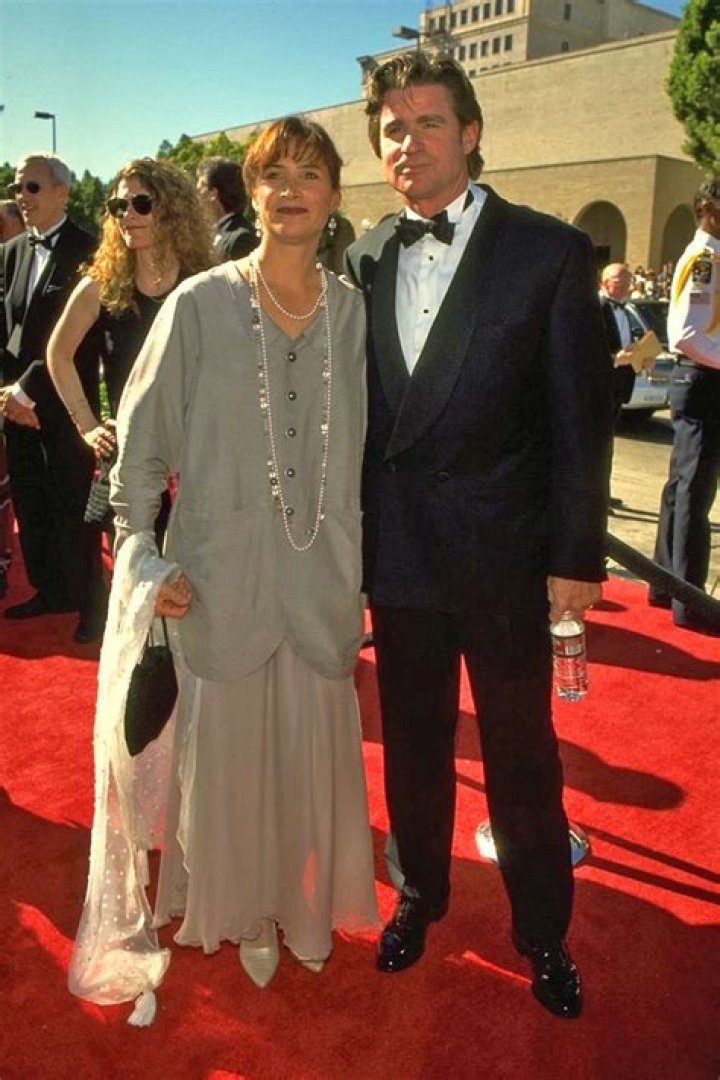 Billy Crystal to Honor Robin Williams at Emmy Awards