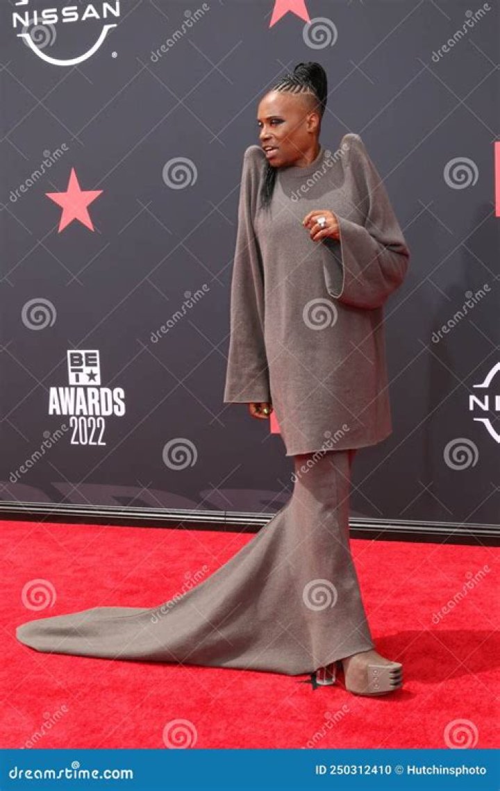 Hollywood Actor Billy Porter’s Dramatic Look on BET Awards Red Carpet. Yay or nay?