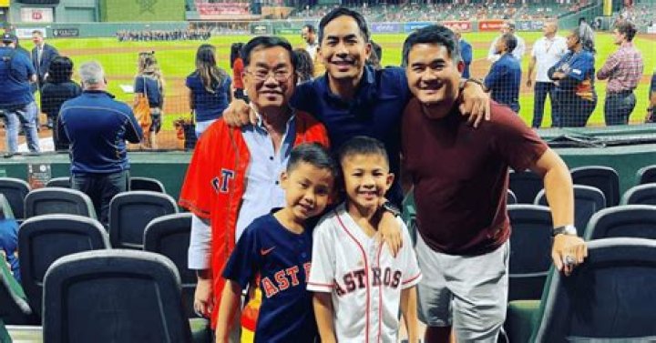 Binh Ho Weight, Net Worth, Age, Birthday, Wikipedia, Who, Instagram, Biography