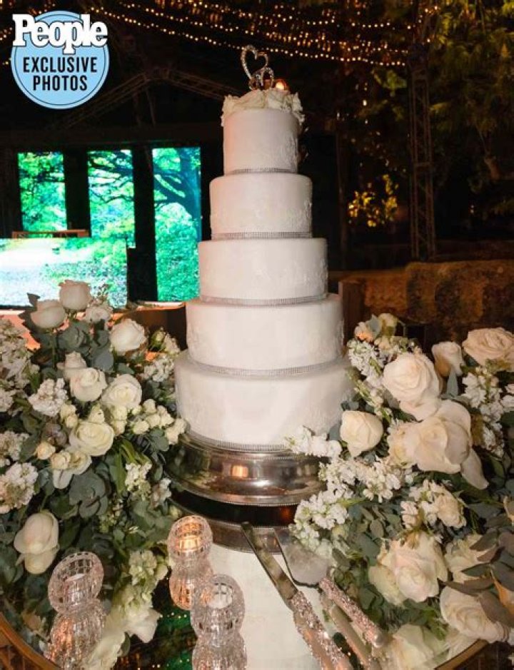 Blair Underwood and fiancee Josie Hart wed in an all-white-themed wedding ceremony 