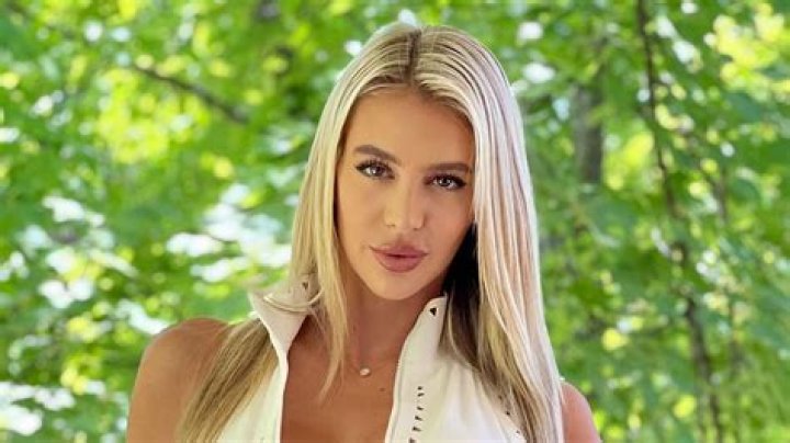 Bri Teresi - Age, Family, Bio