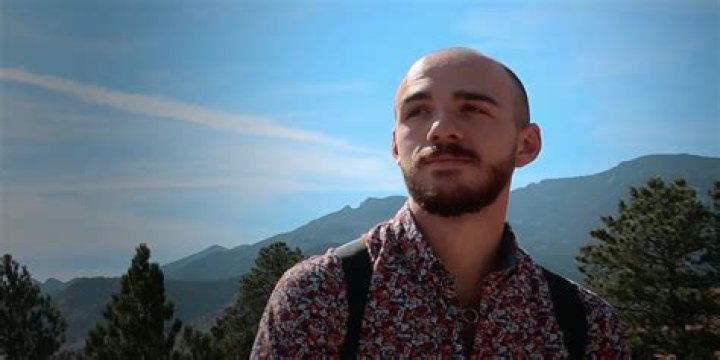 Brian Laundrie's Parents Warn Protesters Against Trespassing on Their Property