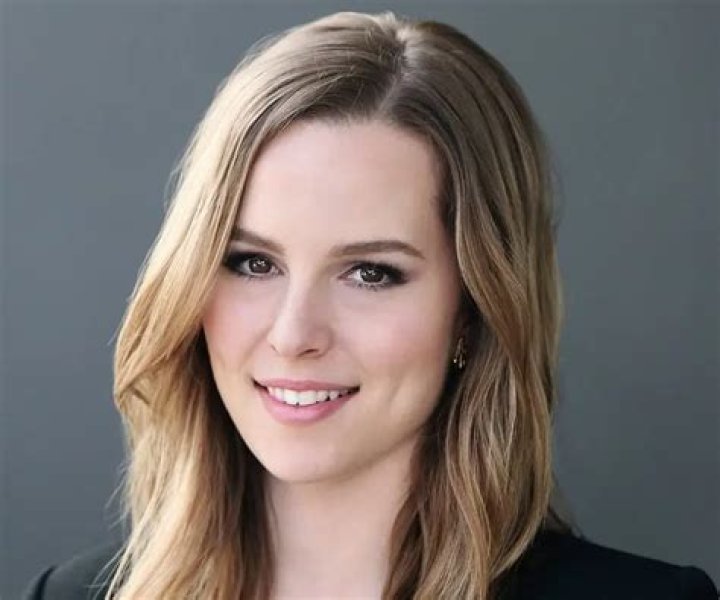 Bridgit Mendler Bio (Wiki) 