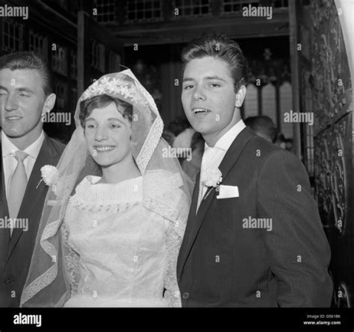 Bruce Welch - Age, Family, Bio