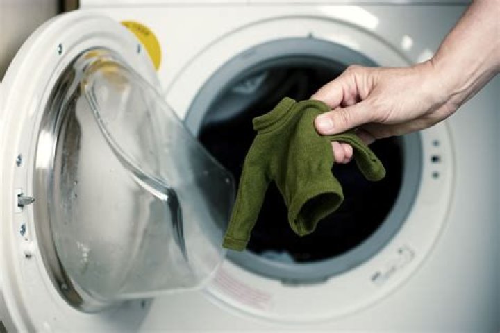 Can fabric softener shrink clothes?