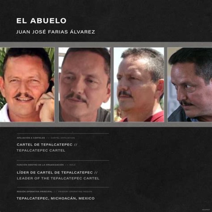 Carlos Santana parents: Josefina Barragan de Santana, José Santana