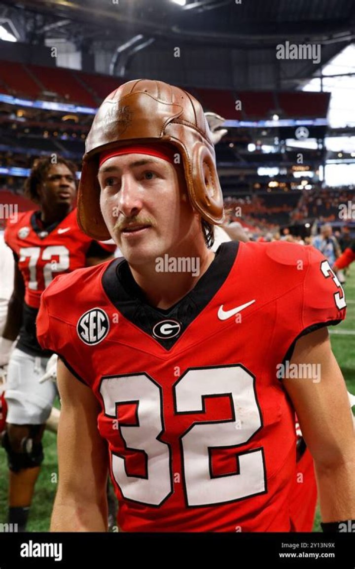 Cash Jones - Age, Family, Bio