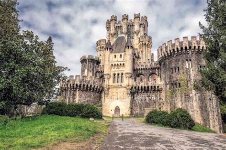 11 Breathtaking Castles in Spain