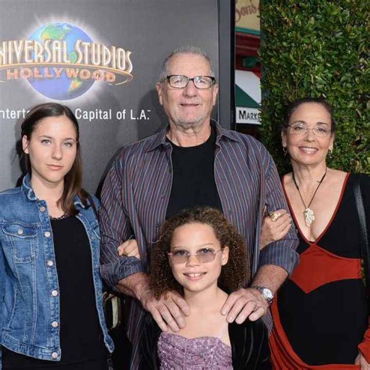 Meet Catherine Rusoff, Ed O'Neal Wife - Bio, Net Worth & Facts