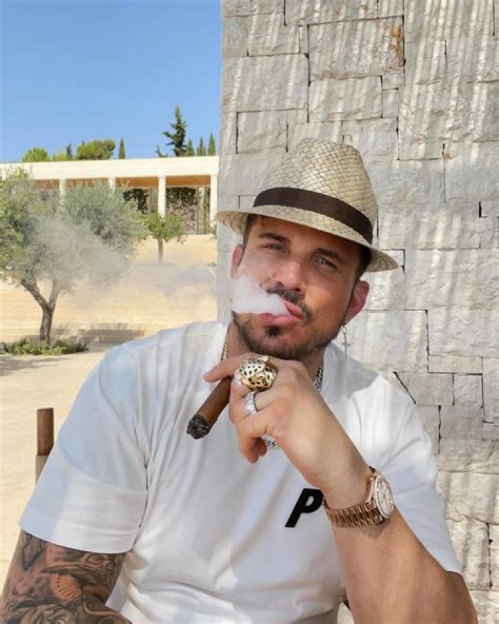 Char Defrancesco Bio (Wiki) 