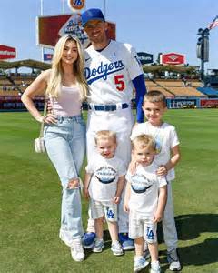 Know about Freddie Freeman's wife Chelsea Goff Freeman.