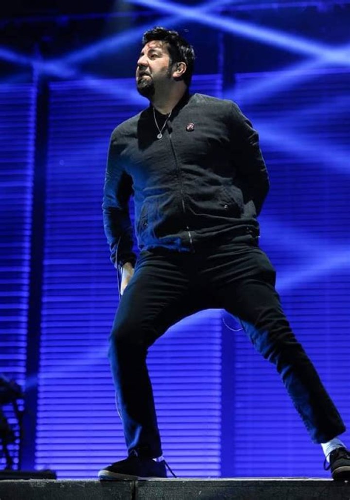 
Chino Moreno Height, Weight, Net Worth, Age, Birthday, Wikipedia, Who, Nationality, Biography 