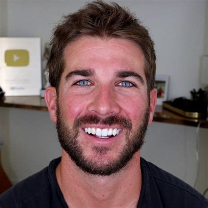 Chris Ulmer - Age, Family, Bio