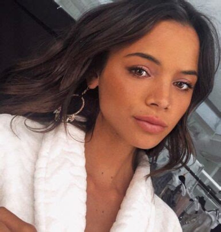 Christine Burke Bio (Wiki) 