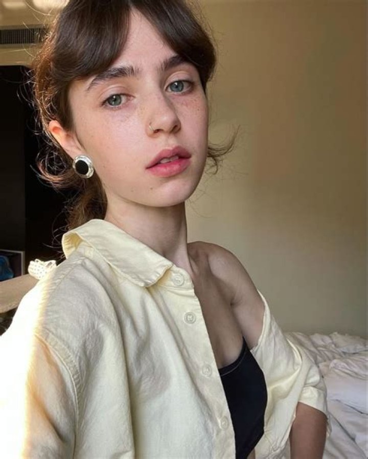 Clairo - Age, Family, Bio
