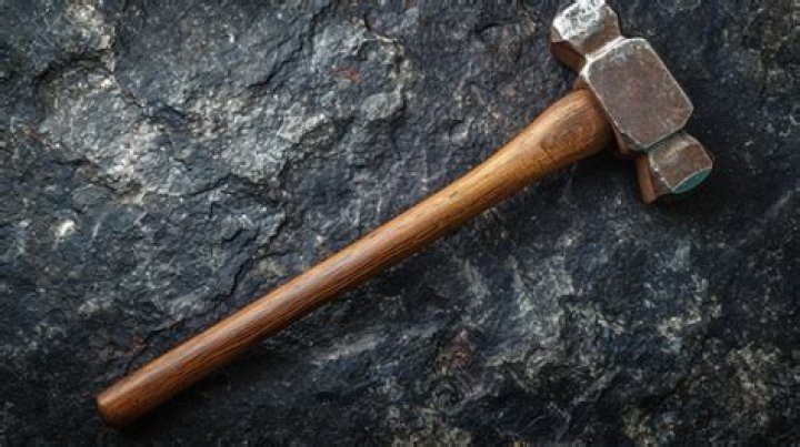 Co-star's four words to Matthew Perry about his drinking 'hit like a sledgehammer'