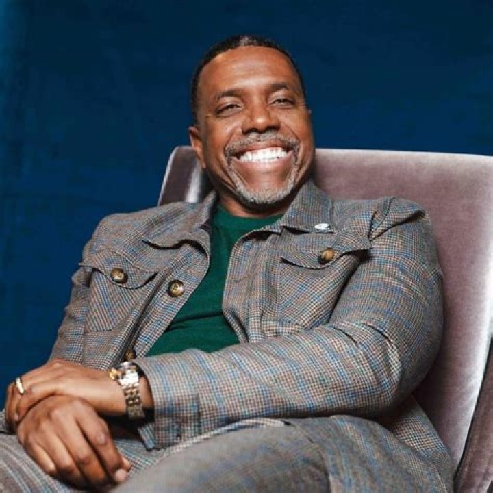Creflo Dollar - Age, Family, Bio