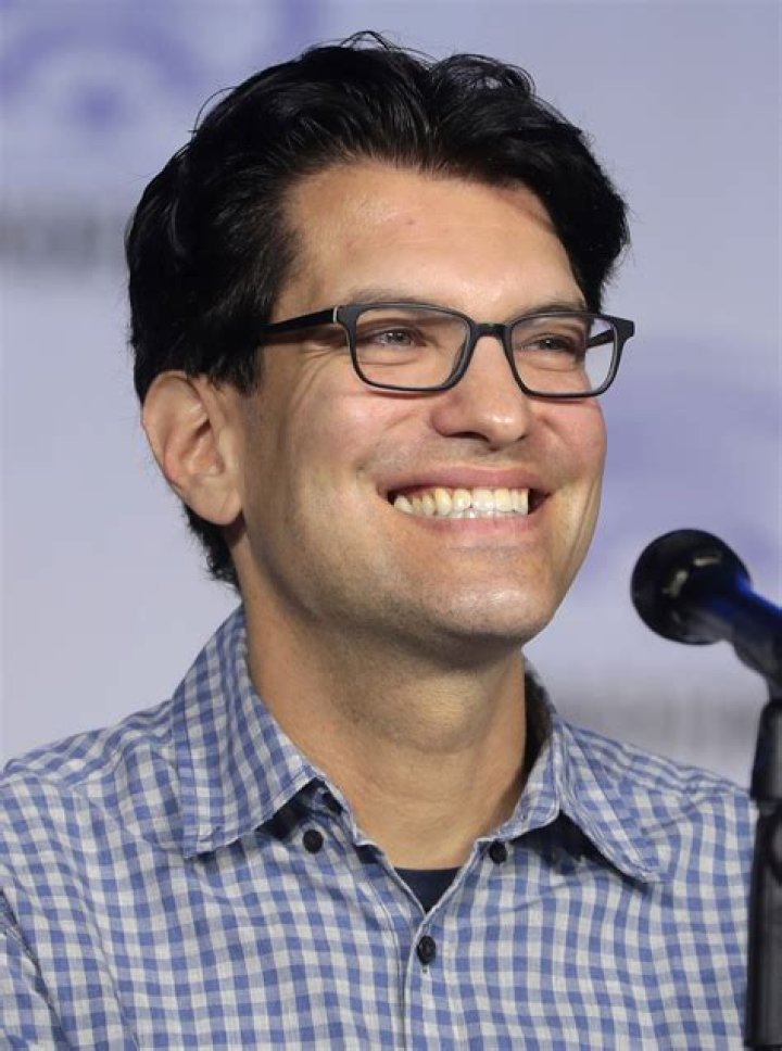 Dan Mintz - Age, Family, Bio