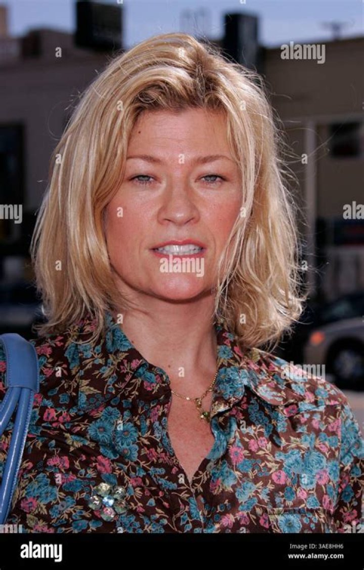 Dana Wheeler-Nicholson - Age, Family, Bio