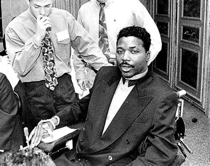 Darryl Stingley Hit By Jack Tatum – Paralyzed From Neck Down