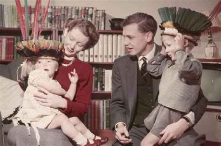 David Attenborough Net Worth - Wiki, Age, Weight and Height, Relationships, Family, and More