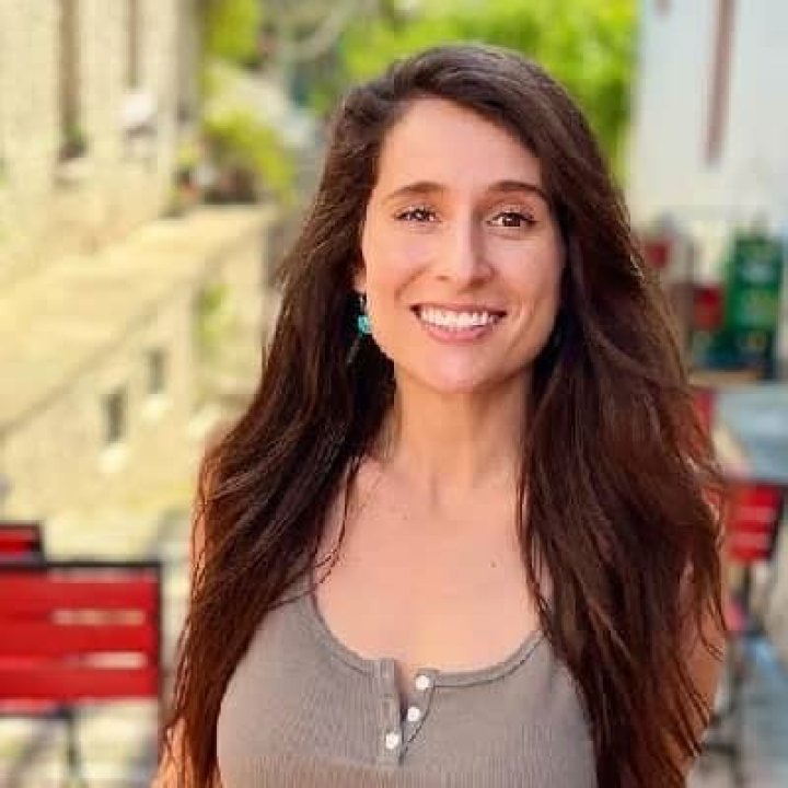 Dear Alyne - Age, Family, Bio